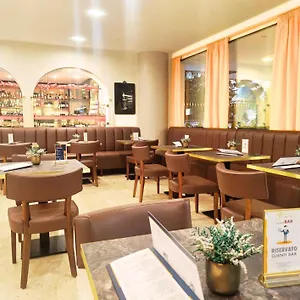 https://pineta-palace.it-romehotels.com